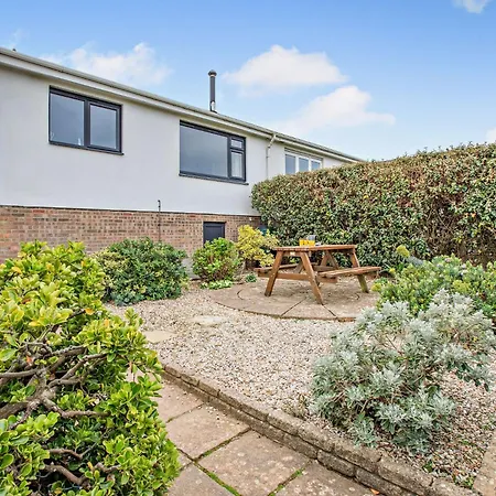2 Bed In Widemouth Bay 40636 Holiday home